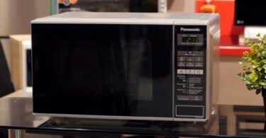 внешний вид свч-печи panasonic nn-st254m